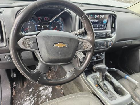 Used 2016 Chevrolet Colorado LT w/ LT Convenience Package image 11