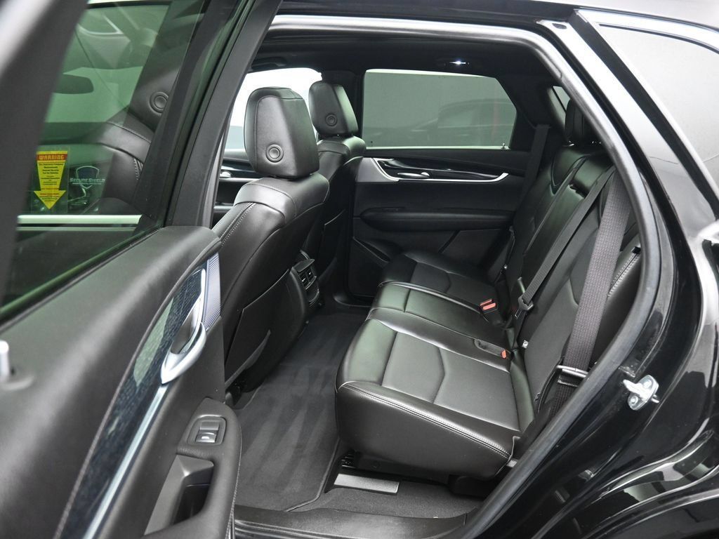 Used 2025 Cadillac XT5 Premium Luxury FWD image 33