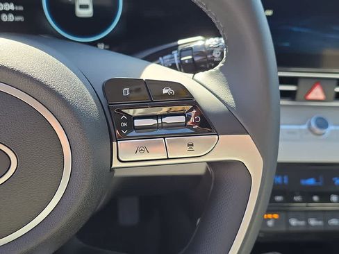 New 2026 Hyundai Elantra Limited image 25