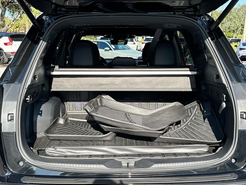 Used 2025 Subaru Forester Sport image 27