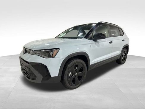 New 2026 Volkswagen Taos SE AWD/4WD image 8