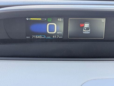 Used 2020 Toyota Prius AWD image 22