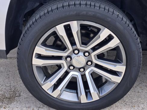 Used 2018 GMC Yukon XL Denali w/ Denali Ultimate Package AWD/4WD image 10