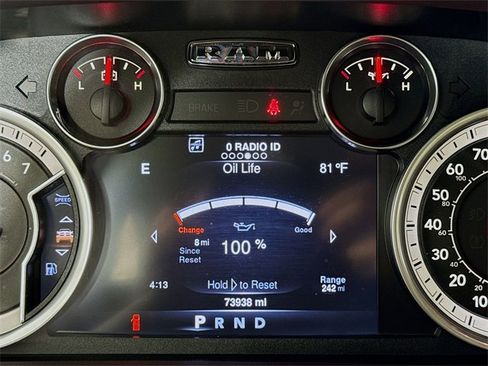 Used 2016 RAM 1500 Laramie w/ Convenience Group image 32