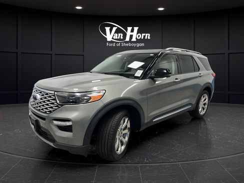 Used 2020 Ford Explorer Platinum w/ Premium Technology Package AWD/4WD image 3