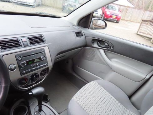 Used 2007 Ford Focus SE image 19