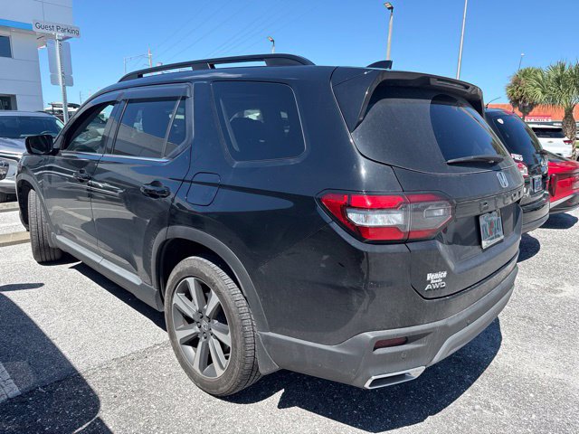 Used 2024 Honda Pilot Elite image 4