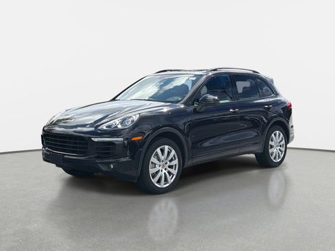 Used 2016 Porsche Cayenne S w/ Premium Plus Package AWD/4WD image 7