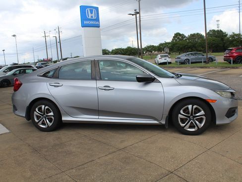 Used 2018 Honda Civic LX image 3