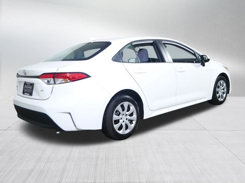 Used 2023 Toyota Corolla LE image 7