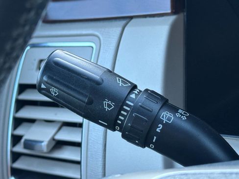 Used 2009 Ford Flex SEL image 51