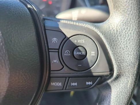 Used 2025 Toyota Corolla LE FWD image 16