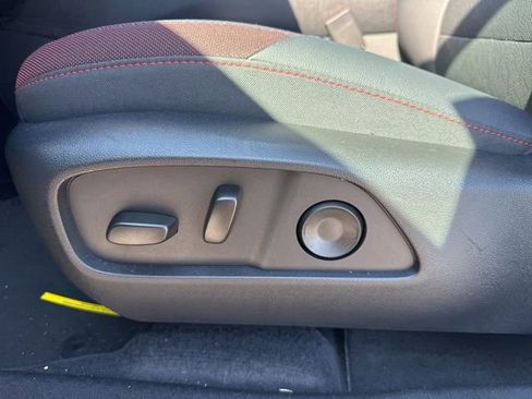 Used 2026 Chevrolet Equinox RS FWD image 10