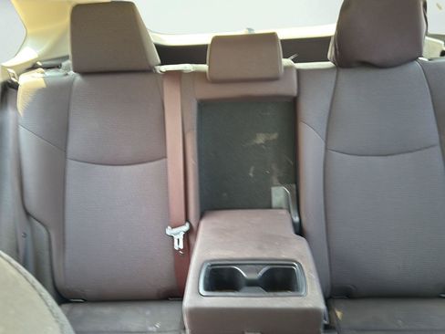 Used 2019 Toyota RAV4 LE AWD/4WD image 19