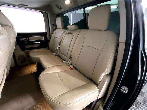 Used 2017 RAM 1500 Laramie w/ Convenience Group image 20