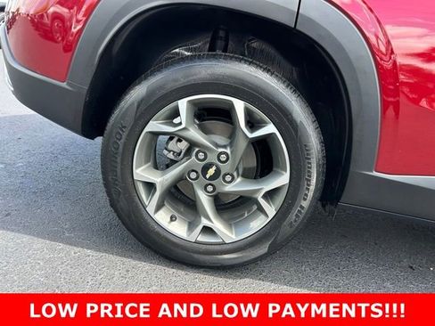 Used 2024 Chevrolet Trax LT FWD image 7