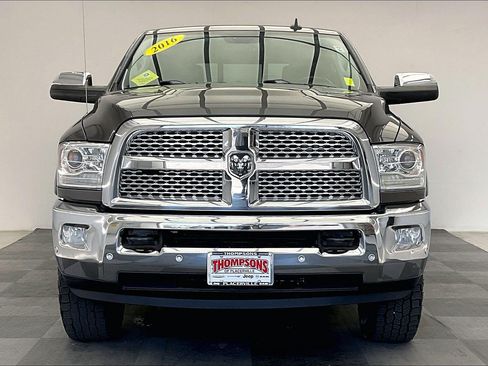 Used 2016 RAM 2500 Laramie AWD/4WD image 2