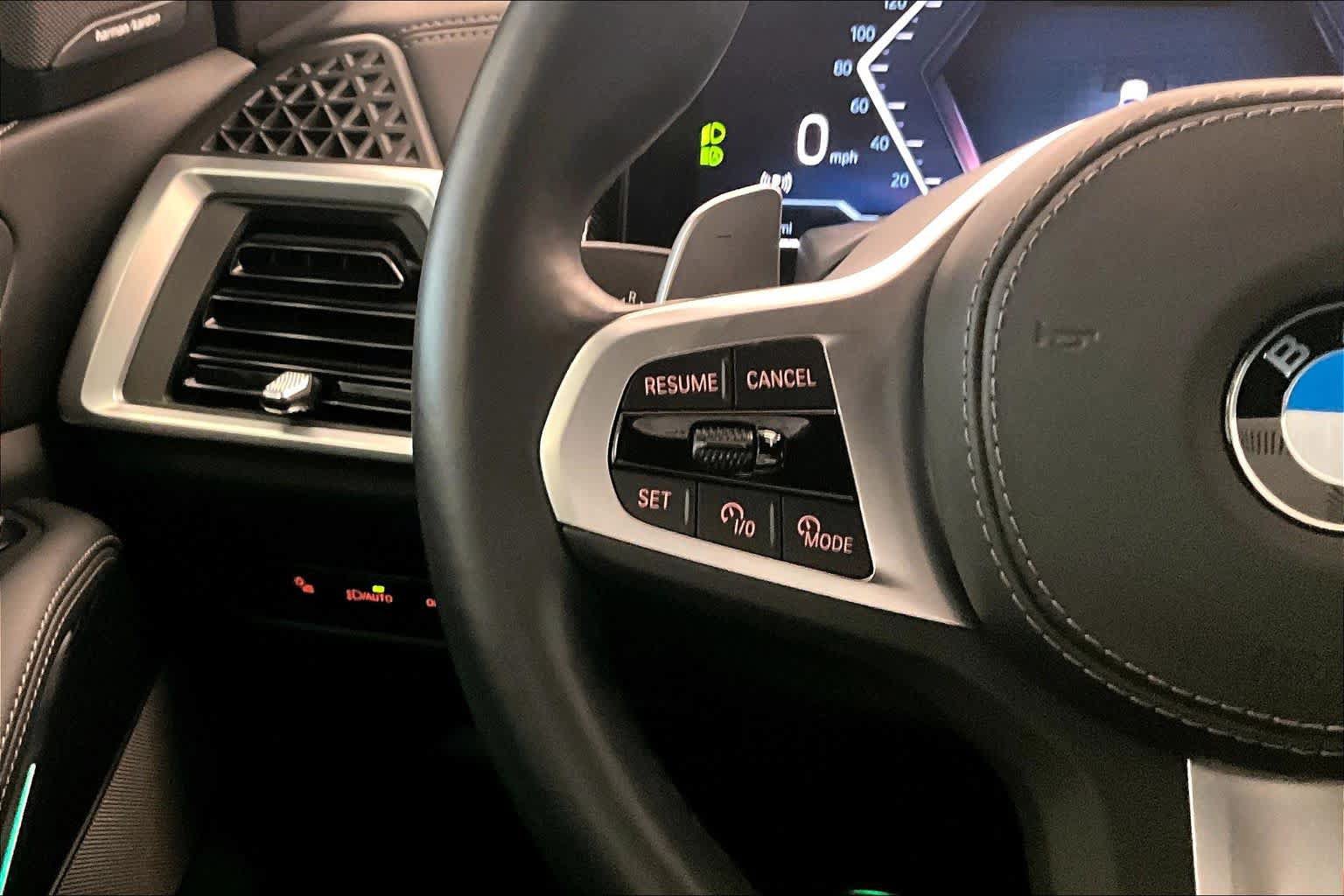 Used 2025 BMW X5 sDrive40i w/ Executive Package RWD image 22