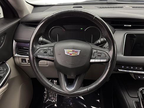 Used 2021 Cadillac XT4 Luxury w/ Cold Weather Package image 27