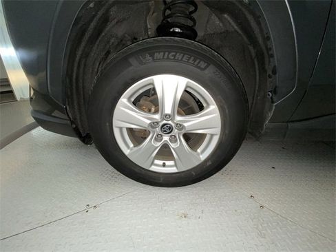 Used 2020 Toyota RAV4 XLE image 10