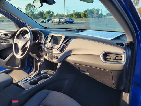 Certified 2019 Chevrolet Equinox LT image 28