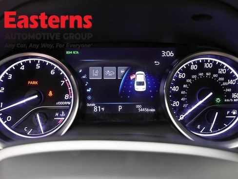 Used 2021 Toyota Camry XLE AWD/4WD image 17
