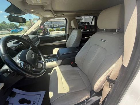 Used 2023 Ford Expedition Max Platinum AWD/4WD image 14
