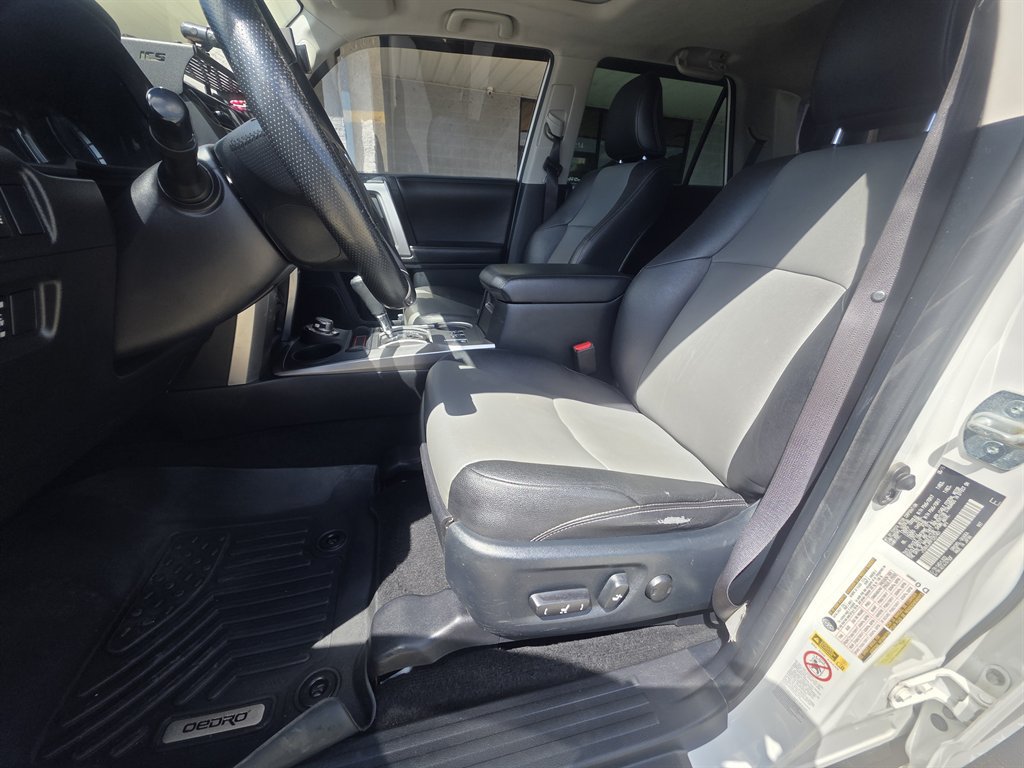 Used 2015 Toyota 4Runner SR5 Premium AWD/4WD image 9