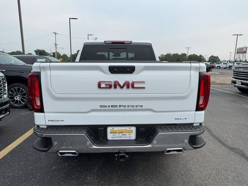 Certified 2025 GMC Sierra 1500 SLT w/ SLT Premium Plus Package AWD/4WD image 4