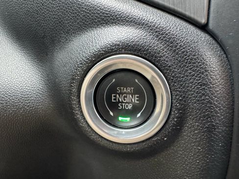 Used 2019 GMC Sierra 1500 Denali w/ Denali Ultimate Package image 31