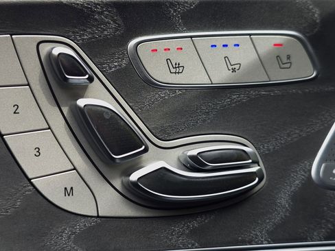 Used 2020 Mercedes-Benz AMG GT 53 w/ Driver Assistance Package image 29