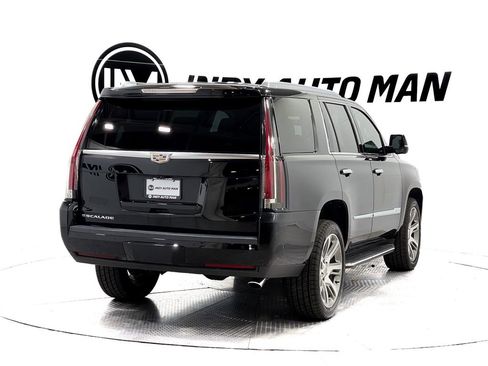 Used 2019 Cadillac Escalade Luxury image 4