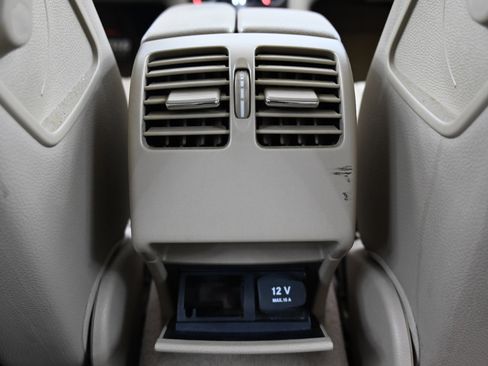 Used 2010 Mercedes-Benz C 300 Sport image 35