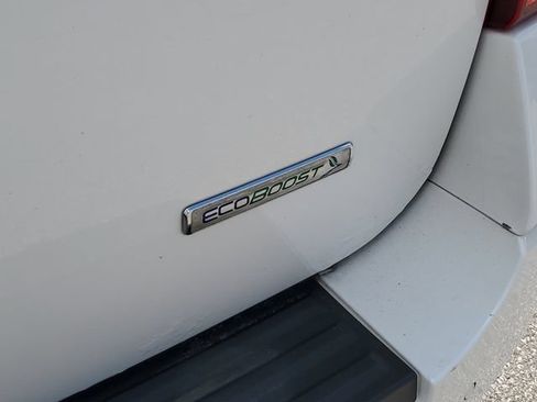 Used 2016 Ford Expedition EL XLT w/ Equipment Group 202A AWD/4WD image 8