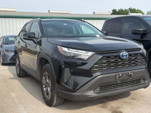 Certified 2024 Toyota RAV4 XLE AWD/4WD image 3