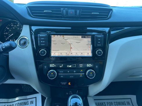 Used 2022 Nissan Rogue Sport SL w/ Premium Package AWD/4WD image 19