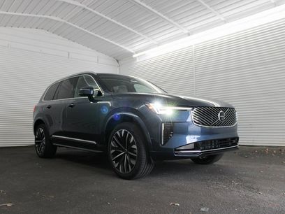New 2026 Volvo XC90 B6 Plus w/ Protection Package Premier