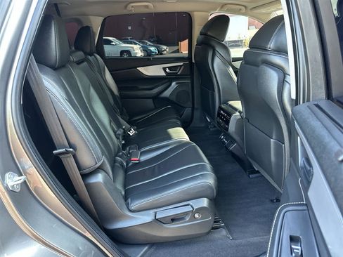 Certified 2023 Acura MDX FWD w/ Technology Package image 13