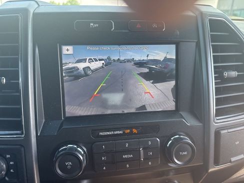 Used 2019 Ford F150 XLT w/ Equipment Group 302A Luxury AWD/4WD image 19
