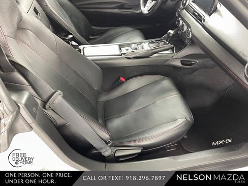 Used 2018 MAZDA MX-5 Miata RF Grand Touring image 31