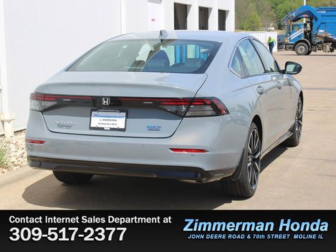 New 2026 Honda Accord Touring image 2