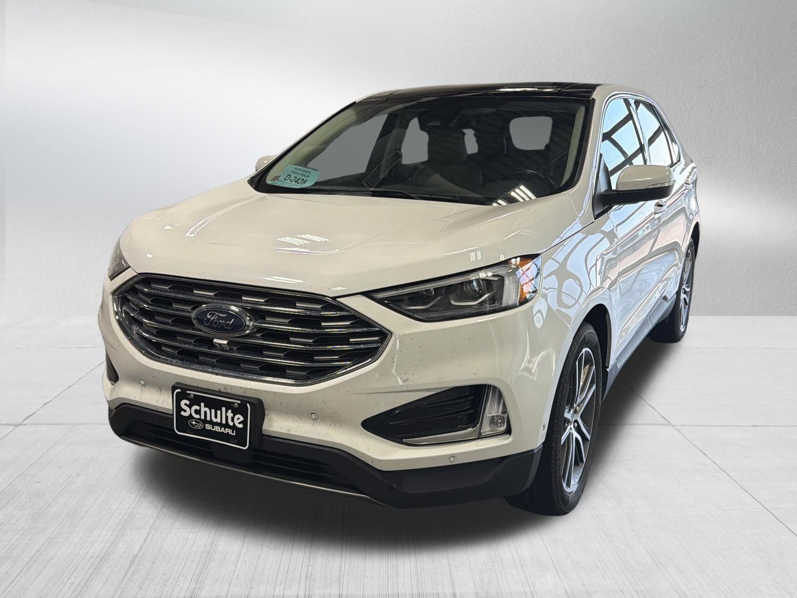 Used 2020 Ford Edge Titanium w/ Equipment Group 301A AWD/4WD image 3