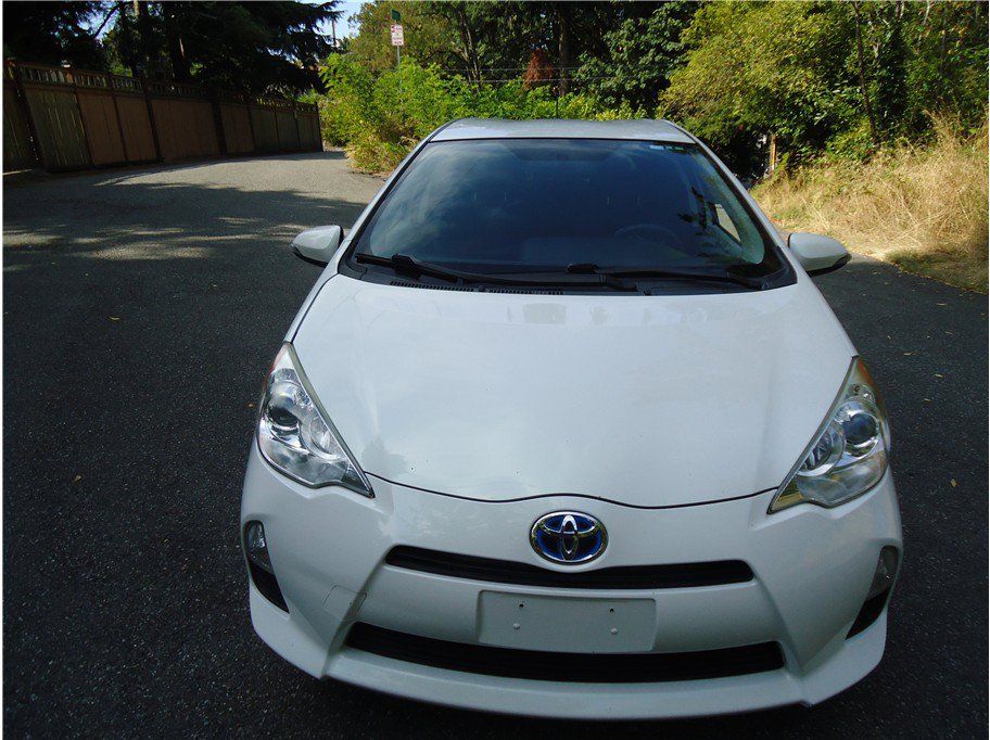 Used 2014 Toyota Prius C Two FWD image 2