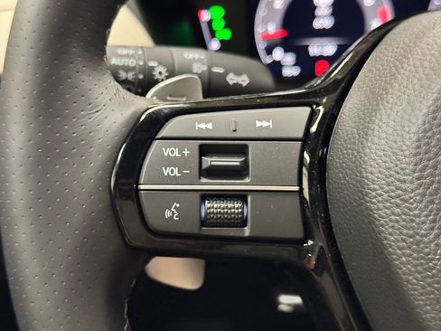 Used 2025 Acura ADX A-Spec FWD image 19