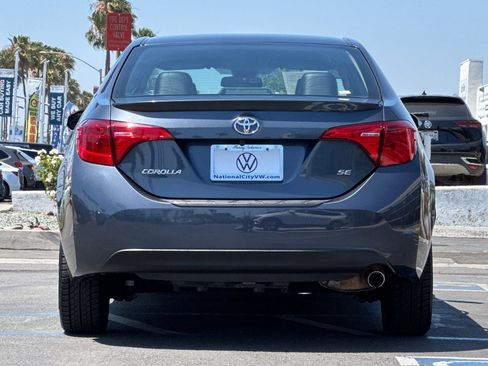 Used 2018 Toyota Corolla SE FWD image 5