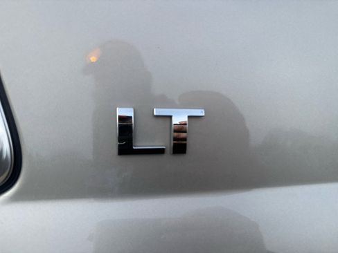 Used 2015 Chevrolet Tahoe LT image 9