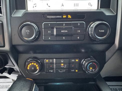 Used 2019 Ford F150 XLT w/ Equipment Group 302A Luxury image 17