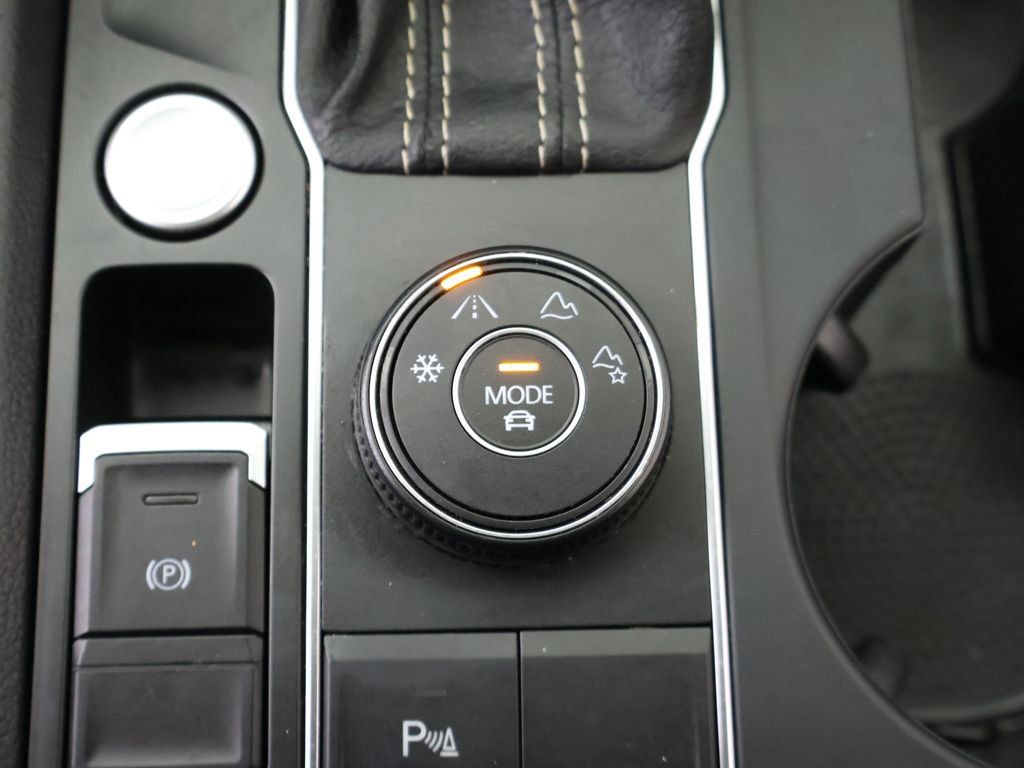 Used 2021 Volkswagen Atlas SE AWD/4WD image 56