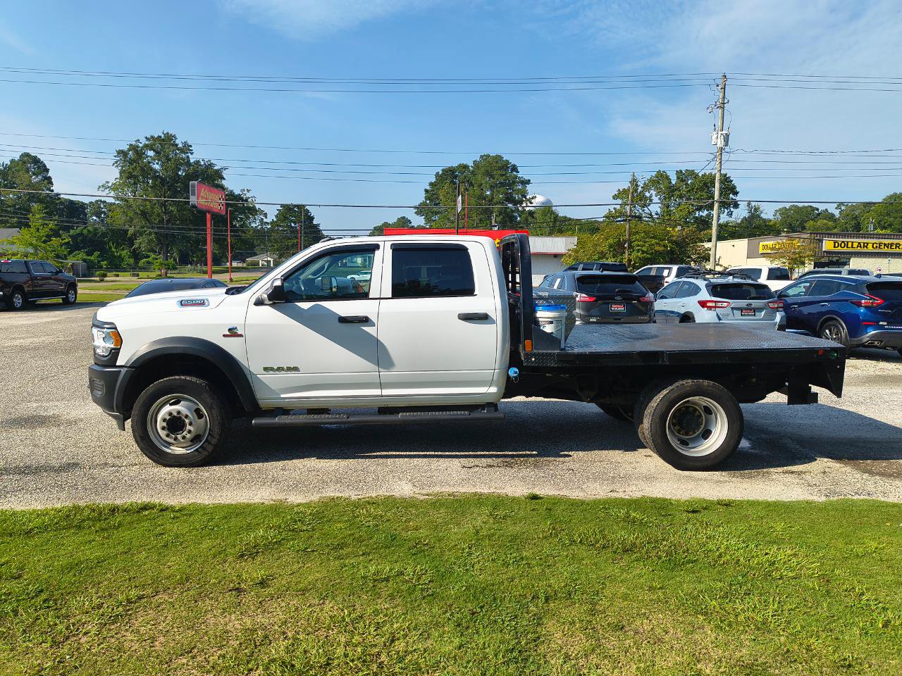 Used 2022 RAM 5500 Tradesman AWD/4WD image 5
