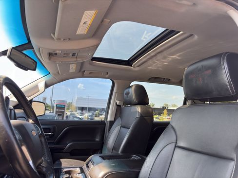 Used 2018 Chevrolet Silverado 1500 LTZ Z71 w/ LTZ Plus Package AWD/4WD image 26